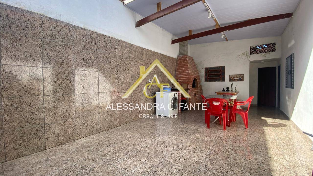 Casa à venda com 3 quartos, 264m² - Foto 4