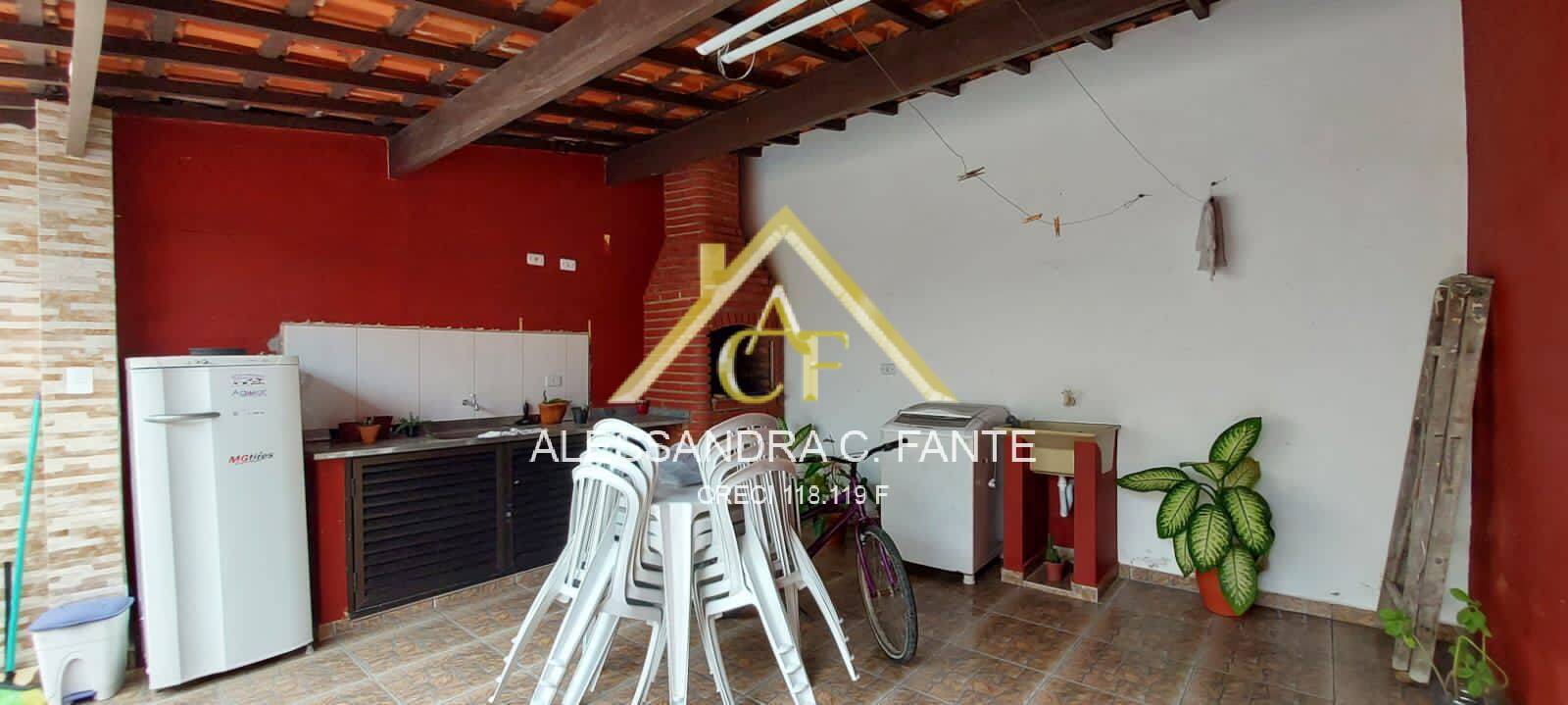 Casa à venda com 2 quartos, 150m² - Foto 4