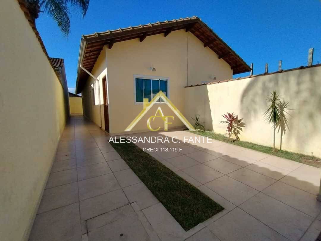 Casa à venda com 2 quartos, 125m² - Foto 1