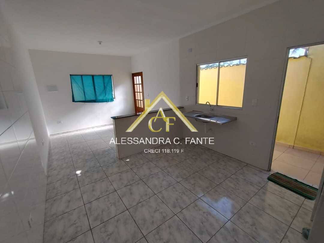 Casa à venda com 2 quartos, 125m² - Foto 4